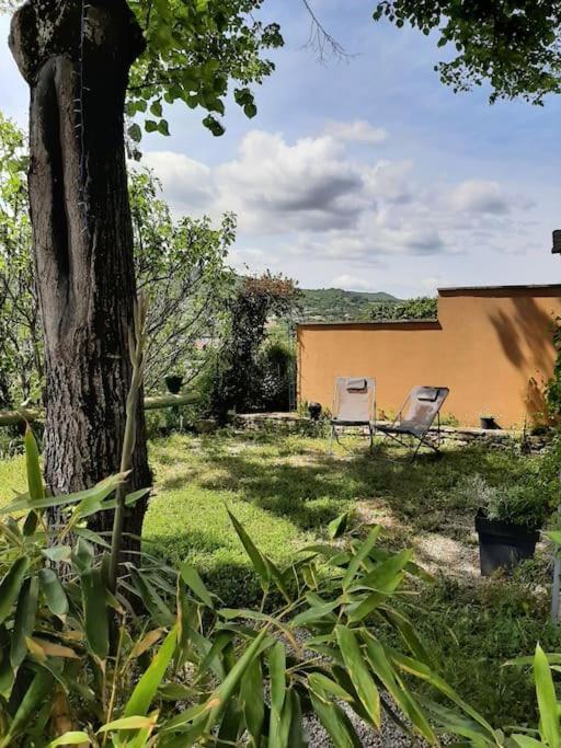 T.Belle Vue Panoramique Au Coeur Du Luberon 40M2 + Pergola . Jardin. P Apartment Apt Bagian luar foto